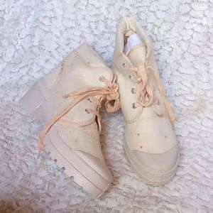 Chinese Laundry  Women's Canvas Bunny Combat Boots 10 Cream